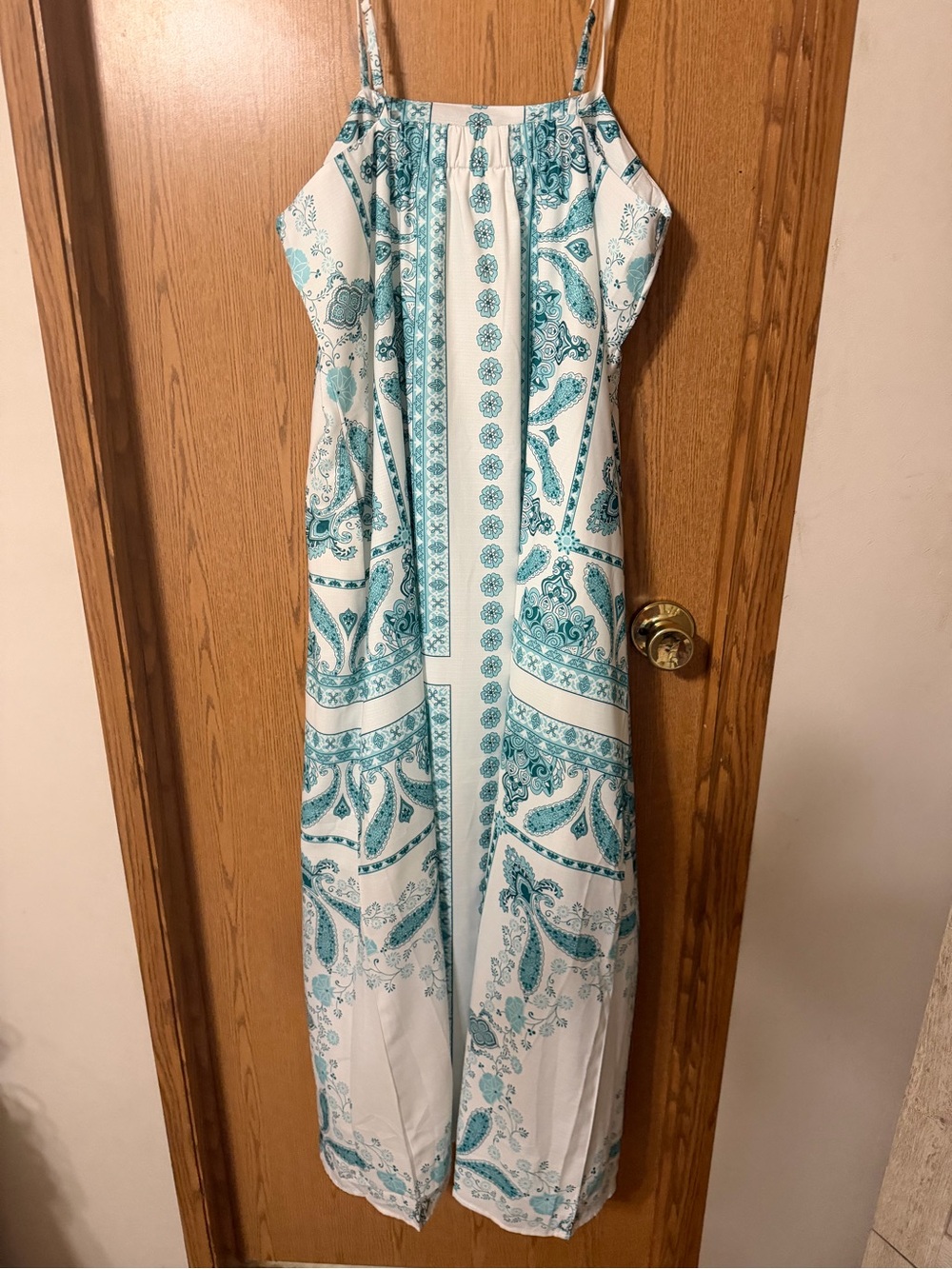 NWOT Pretty in Paisley White & Mint Green Paisley Maxi Dress Size M - Picture 4 of 5